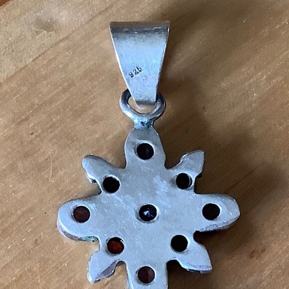 STERLING SILVER 925 GARNET AMETHYST MULTI-STONE CROSS PENDANT​​ - Picture 5 of 9